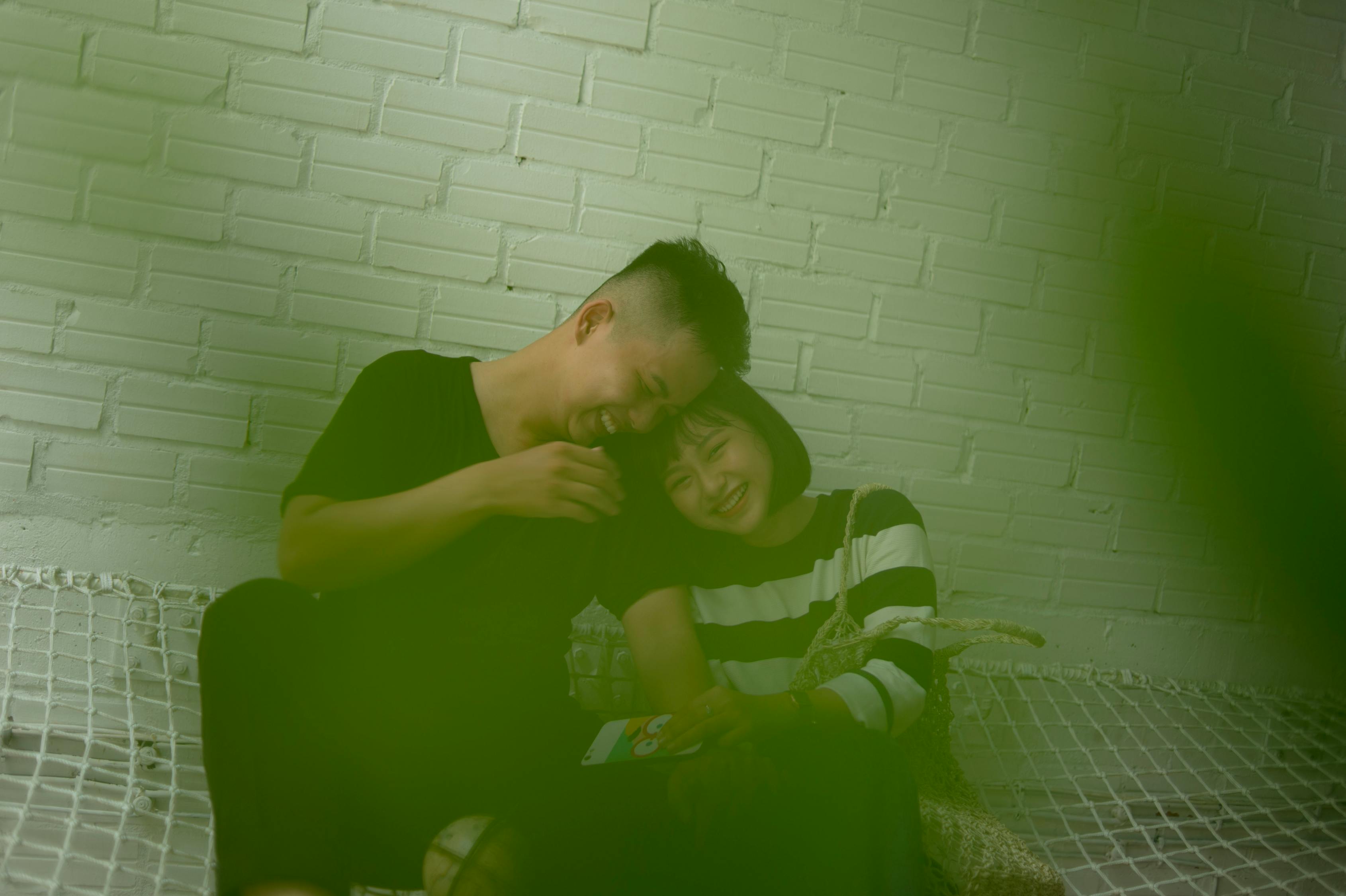 探索现代爱情奇迹之路，闪婚甜蜜新篇章